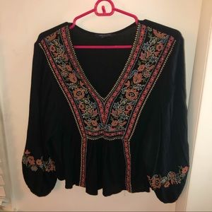 Patterned V-Neck Blouse